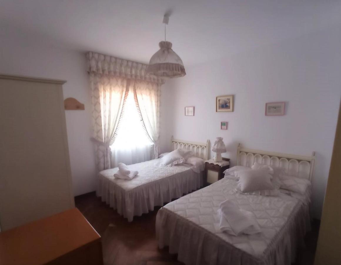 Casa Navacastellanos Villa Casarejos Luaran gambar